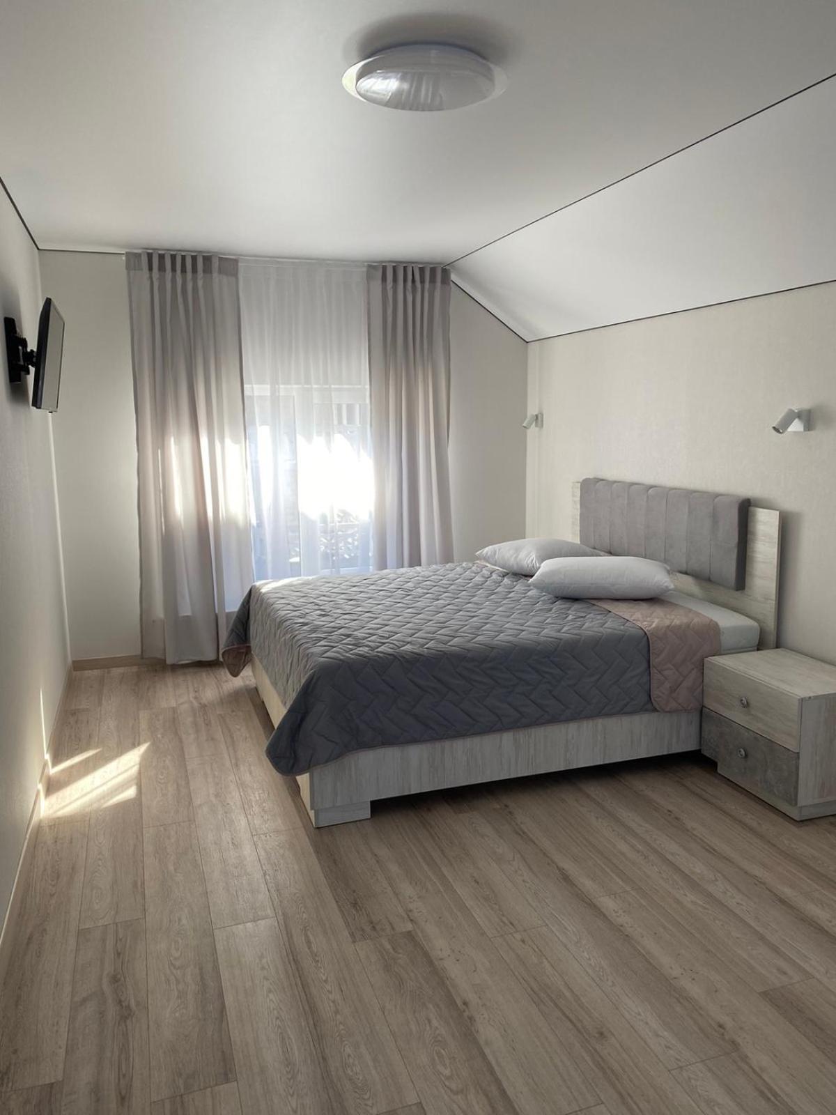 Pogar White Villa Slavskoje Rom bilde