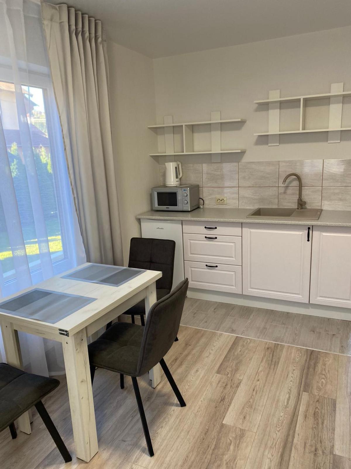 Pogar White Villa Slavskoje Rom bilde